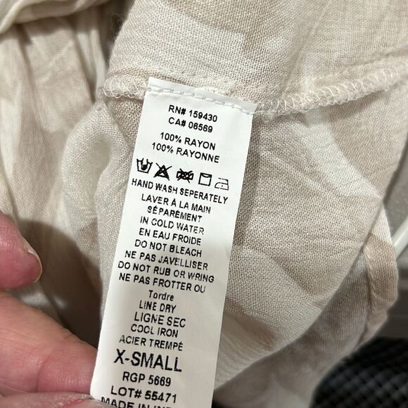 Elan Tan and white tropical print smocked waist wrap top mini dress NWT size XS - Picture 16 of 16